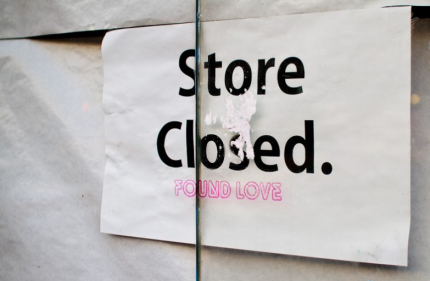 Store Closed Found Love - Stickman in Love. Photo by Christer Hedberg.